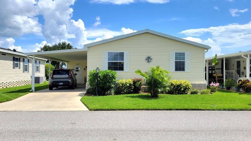 Winter Haven, FL Mobile Home for Sale located at 336 Monterey Cypress Blvd. Cypress Creek Village